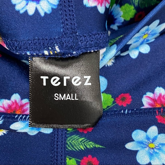 Terez Floral Fantasy High Rise Cropped Leggings - Picture 4 of 6